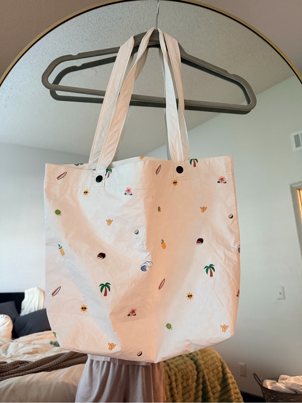 Lo & Sons Del Mar Packable Tote + 2 Pouches